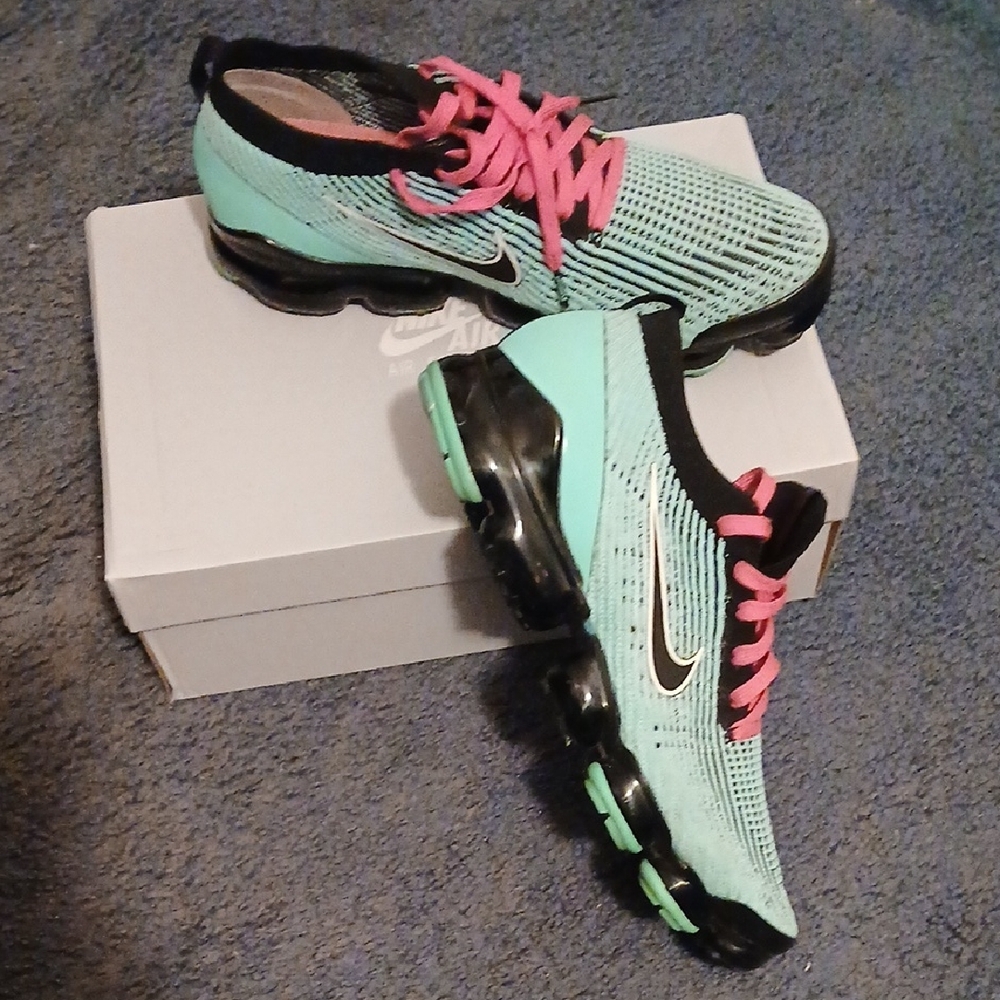 Nike Mens VaporMax Miami Nights